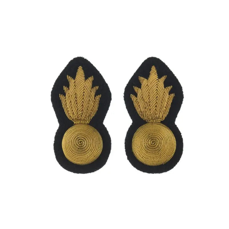 Grenadier Guards Sergeant and Colour Sergeants Collar Badge Organisation Insignia British Army wyedean