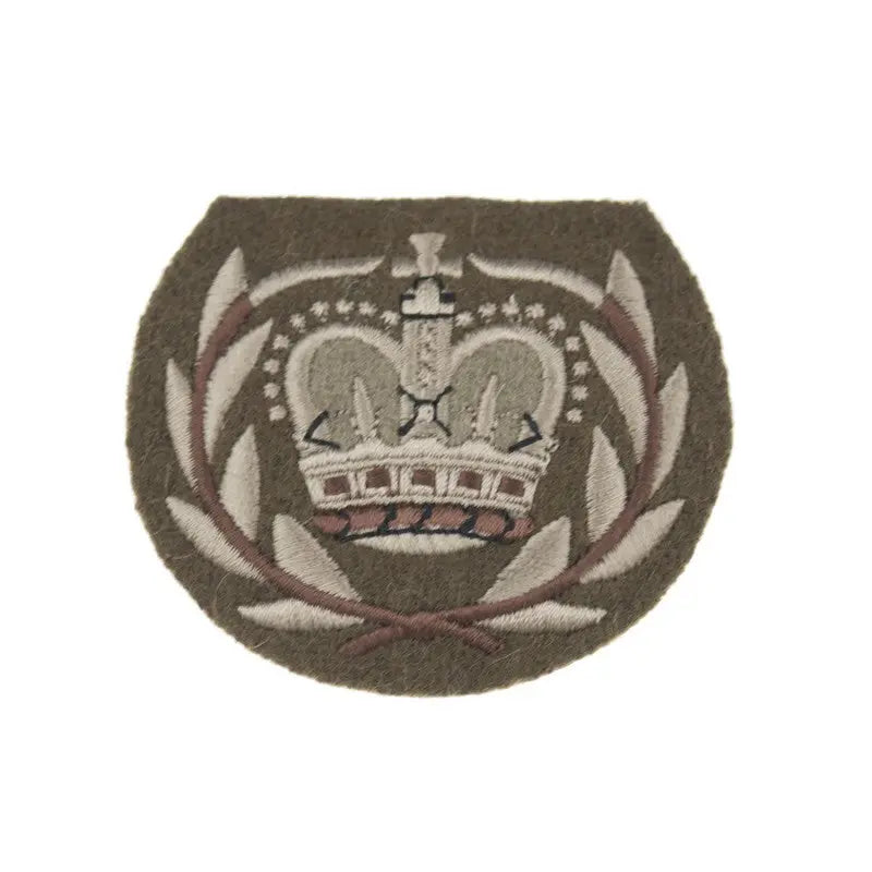 Household Division / Honourable Artillery Company (Infantry) WO2 Crown and Wreath British Army Rank Badge wyedean