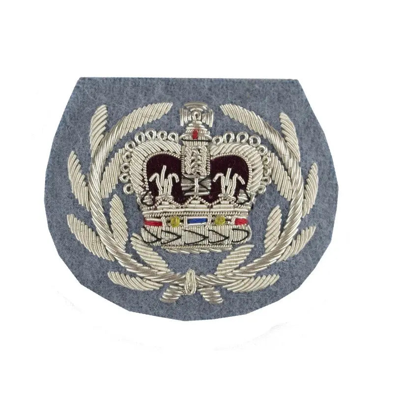 Small Arms School Corps (WO2) Crown and Wreath Rank Badge Combat Service Support British Army Badge wyedean